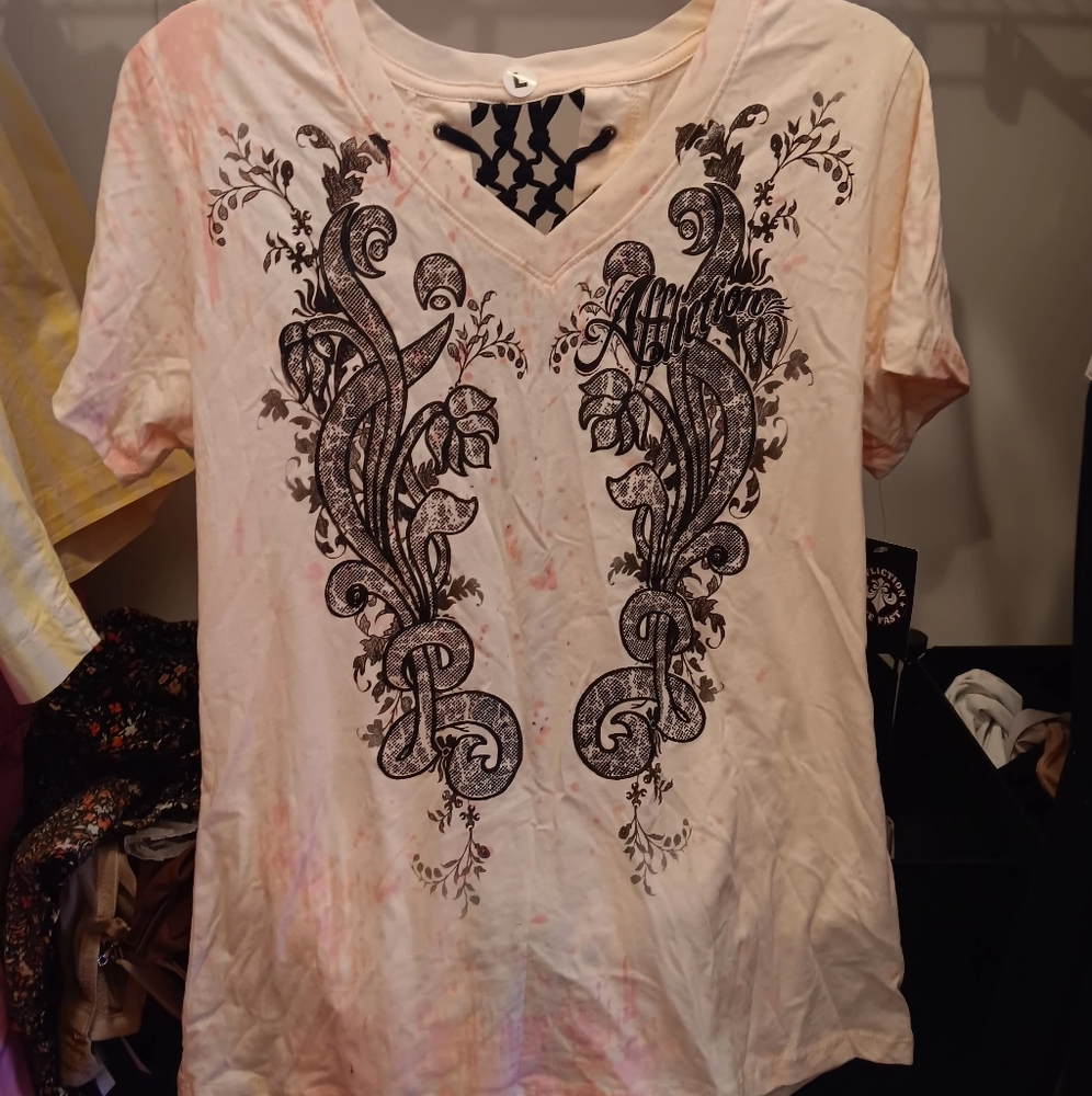 Affliction shirt size L